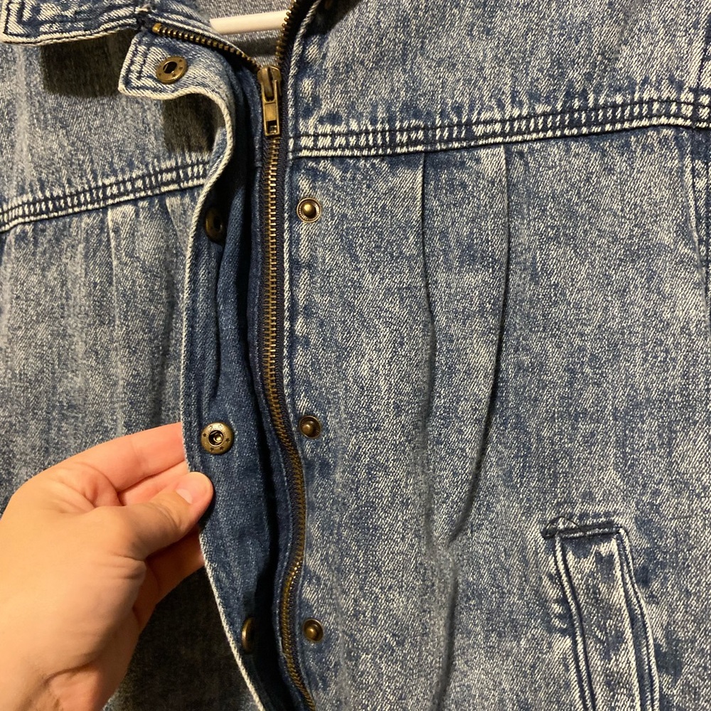 Jean jacket - Picture 2 of 5